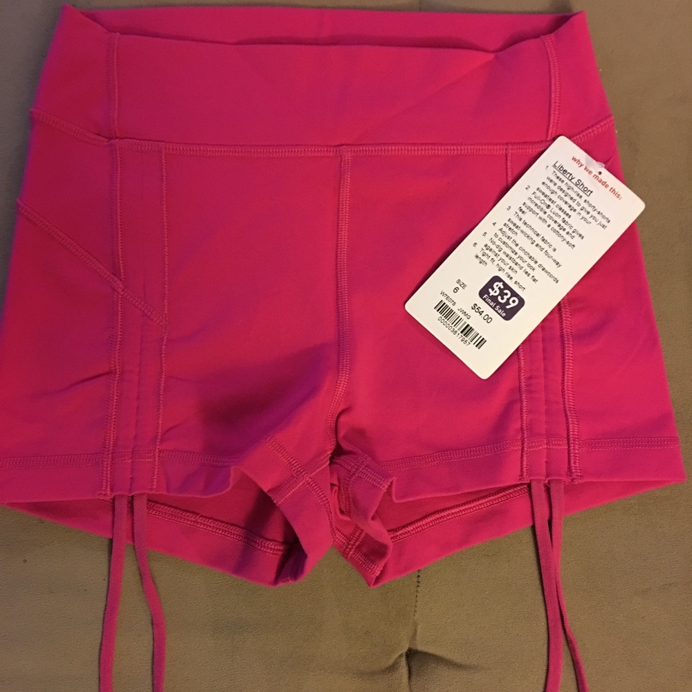 NWT Lululemon Liberty Short